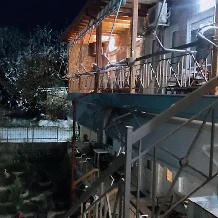 Guesthouse Adonis Loutraki  Exterior photo